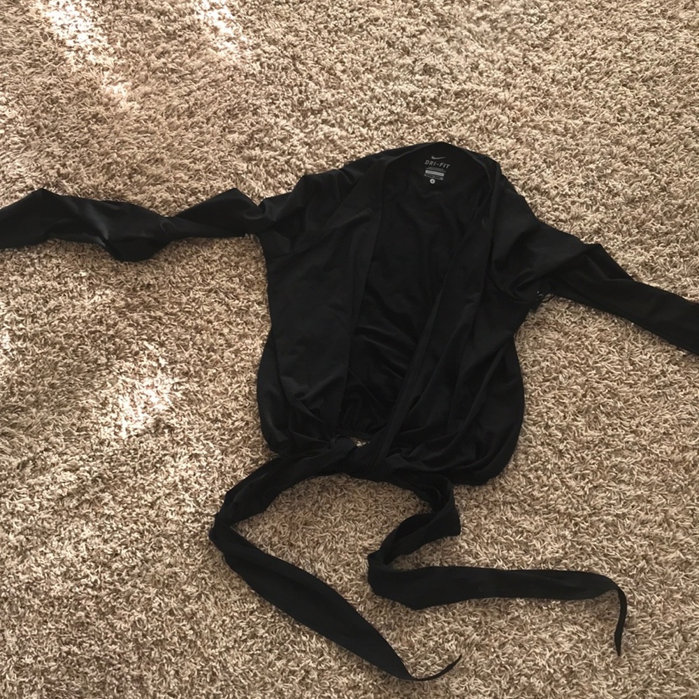 Nike dance wrap crop
